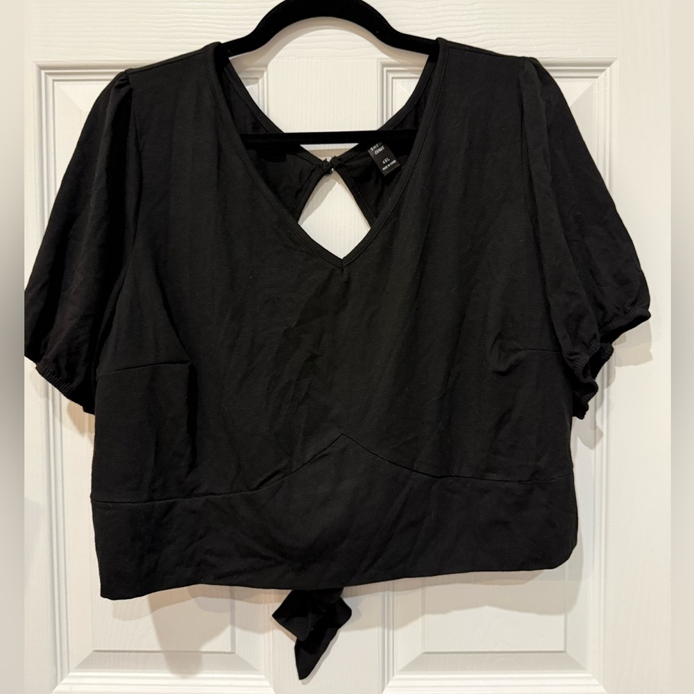 Black Tie-Back Cropped Blouse with Open Back and Puff Sleeves